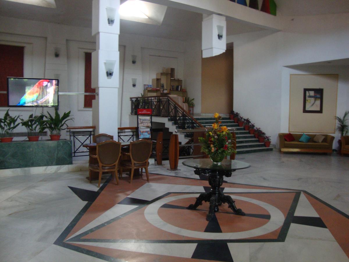 Hotel North Park Panchkula Eksteriør bilde